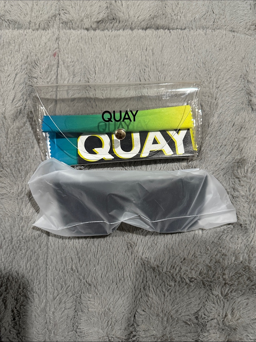 Quay Australia Nightfall Sunglasses - Picture 3 of 3